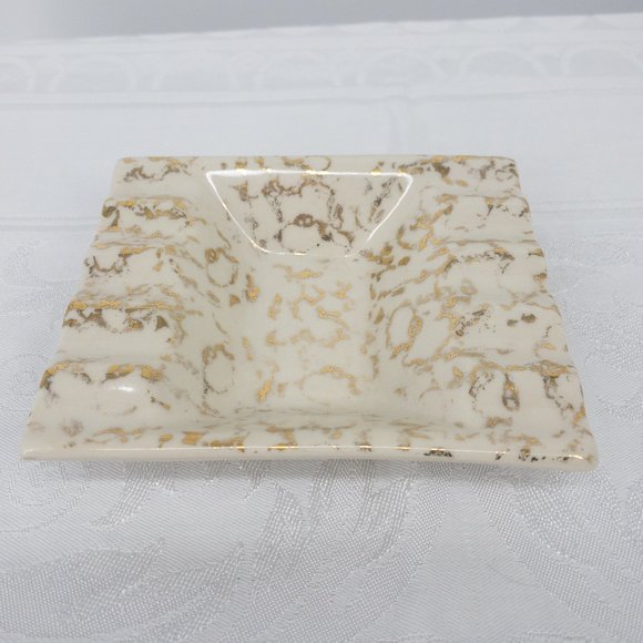 22 KT Gold White Ashtray Hand Painted 5" X 4" 10 Cigarette Slots Vintage MCM - Picture 2 of 12